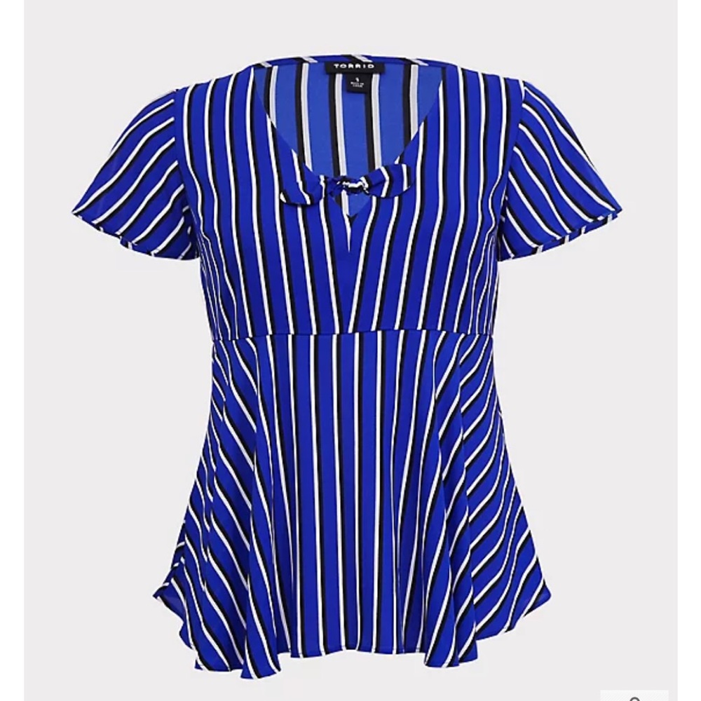 Blue/Black/White top - Torrid, Size 2 (NWT)